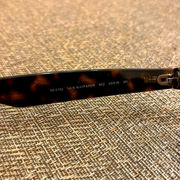 {Ray-Ban} Tortoise Brown Sunglasses - Picture 5 of 7